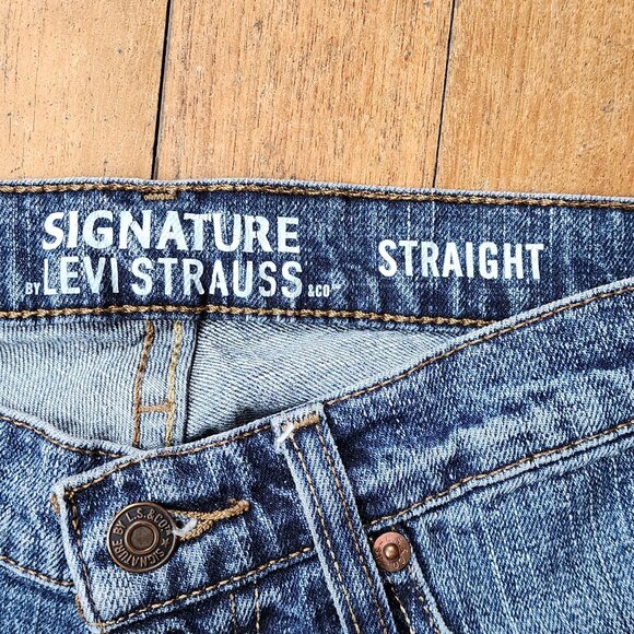 Signature by Levi Strauss Medium Wash Straight Leg Jeans Size W29 L32 - Picture 6 of 13